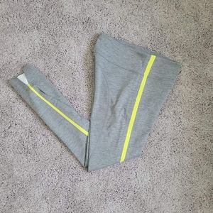 Gray Neon Tape Light n Luxe Hi Rise 24" Size 4